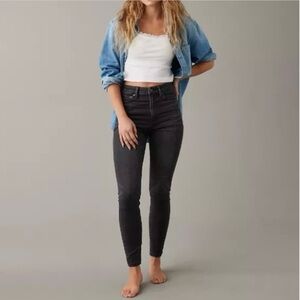 American Eagle 2 X-Short Curvy Super High Rise Jeggings Women’s Black Jeans